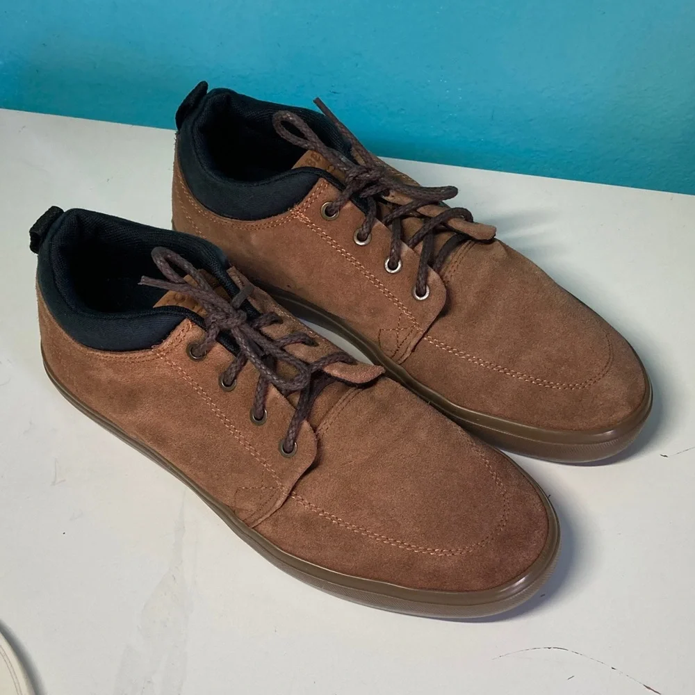 Globe Brown Suede Skater Sneakers Casual Shoes Size 40.5 US Men’s 8